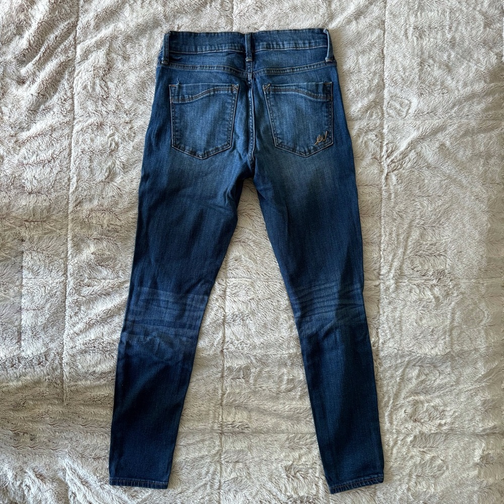Cropped Ripped Jeans - Picture 2 of 6